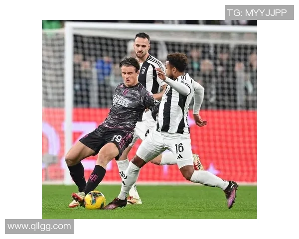 意大利足球明星的妻子们：她们的魅力与生活揭秘